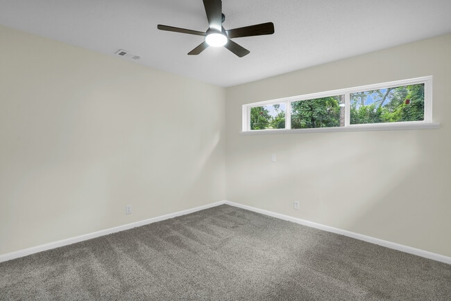 Photo - 28 Gerald Dr