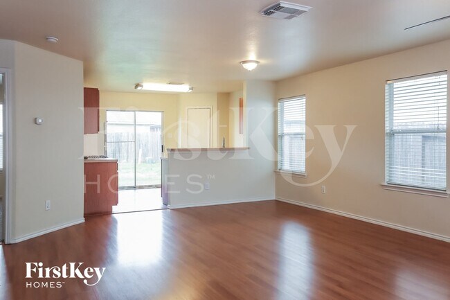 Photo - 7919 Raven Creek Ln