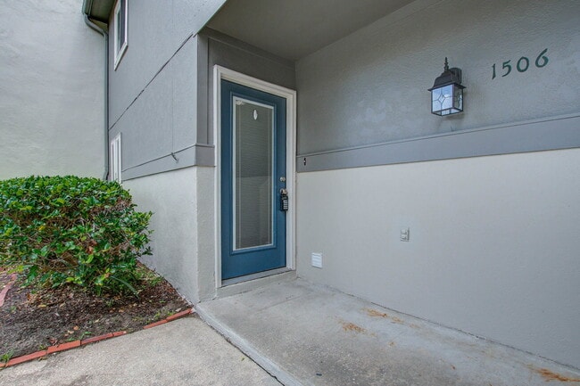 Photo - 1506 Ventura Pl