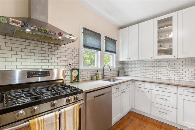 Photo - 62 Park Ave Unit 2
