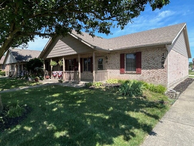 Building Photo - Ranch Condo with 2 Bedrooms, 1 Bath, and 1-Car Attached Garage in Troy, Ohio - Coming in June! Unit 1565-D Wayne St