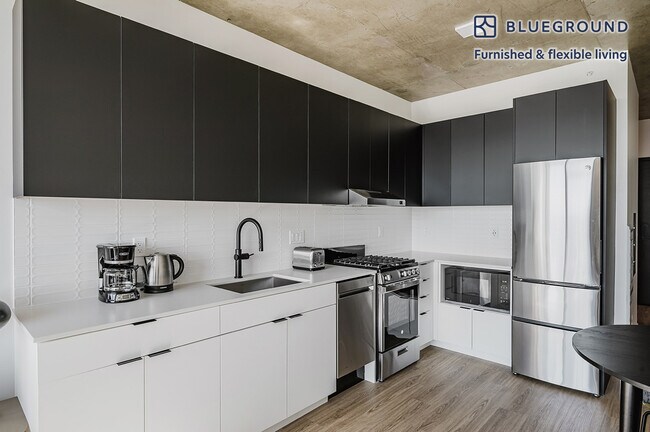 Photo - 225 N Elizabeth St Unidad FL14-ID1104