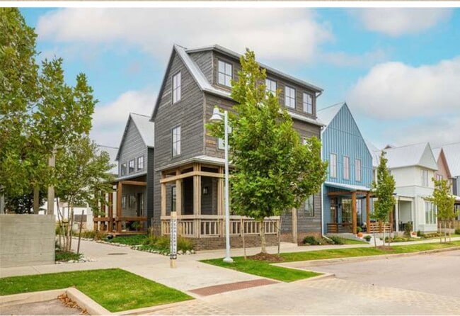 Building Photo - 940 Pedalers Ln