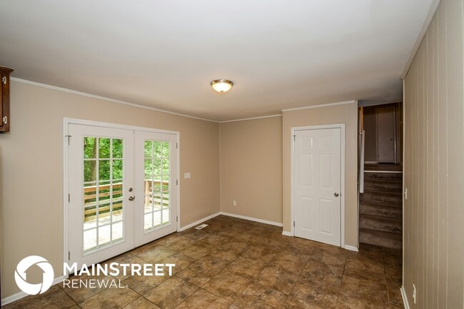 Photo - 2616 6th St NE