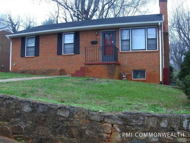 Building Photo - 822 Valley View Cir
