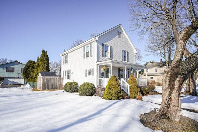 Photo - 40 Lealand Ave