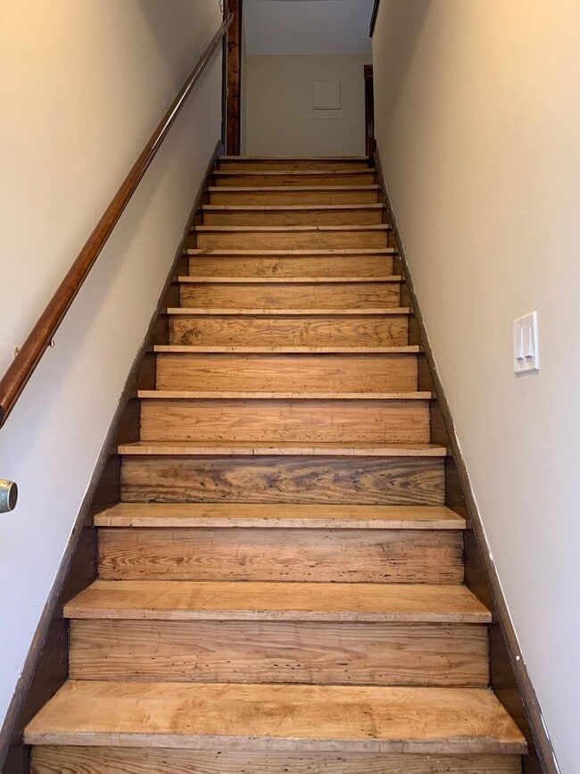 Photo - 2261 S Mound St Unit MKE-2261A-Upper