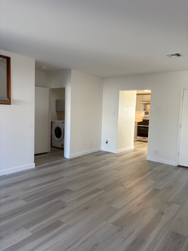 Living Room - 2037 N Brighton St