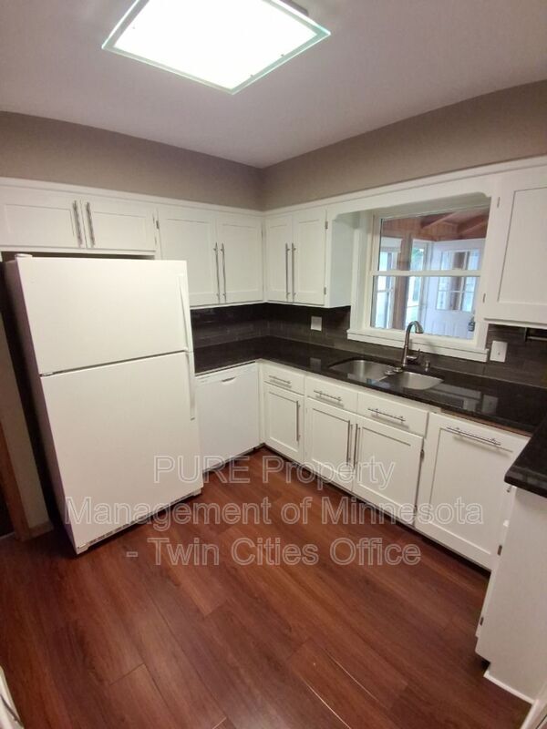 Photo - 391 91st Ave NE