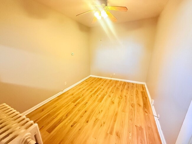 Photo - 3650 E Barnard Ave