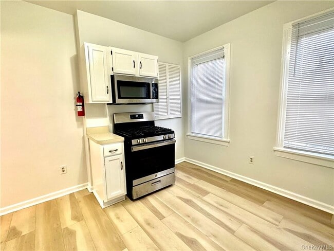 Photo - 9 Hornbeck Ave