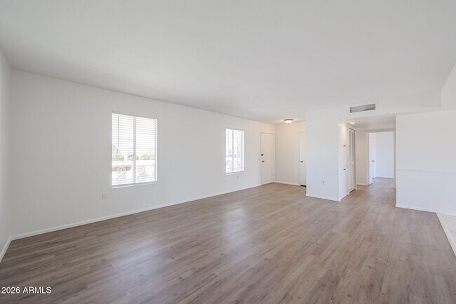 Photo - 10507 W Brookside Dr