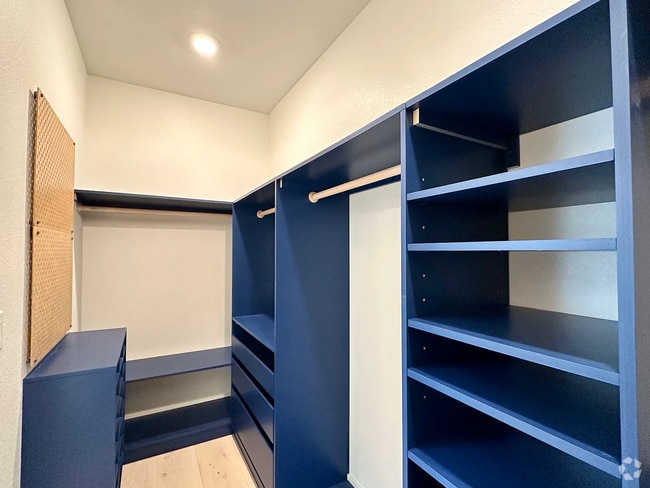 Building Photo - 6065 E 154th Pl Rental