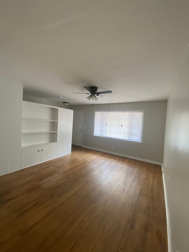 Photo - 1205 Christine Ave