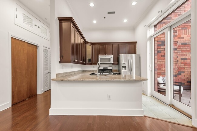 Photo - 187 Warren St Unit 211