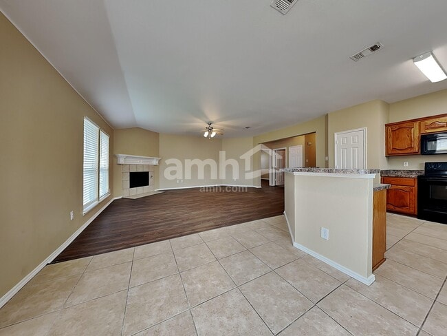 Photo - 313 Highland Valley Ct