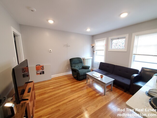 Photo - 7 Elmira St