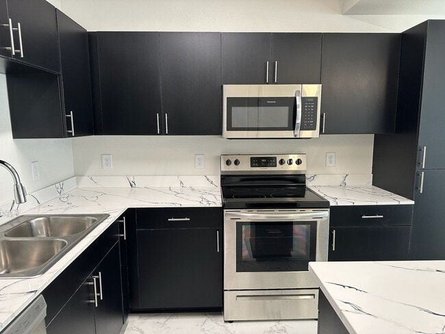 Photo - Hampton Astoria