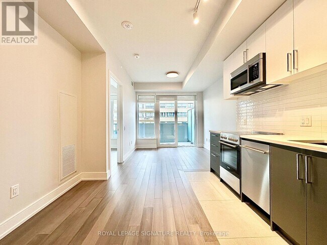 Photo - 2525 Bathurst St Unit 906