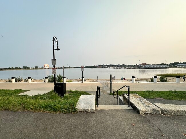 Photo - 44 Tuttle St Unit 1