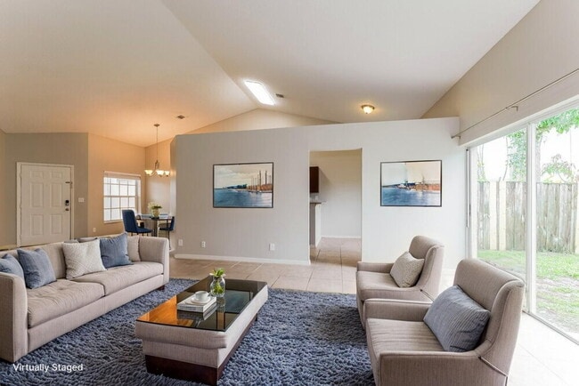 Photo - 180 Heatherwood Dr