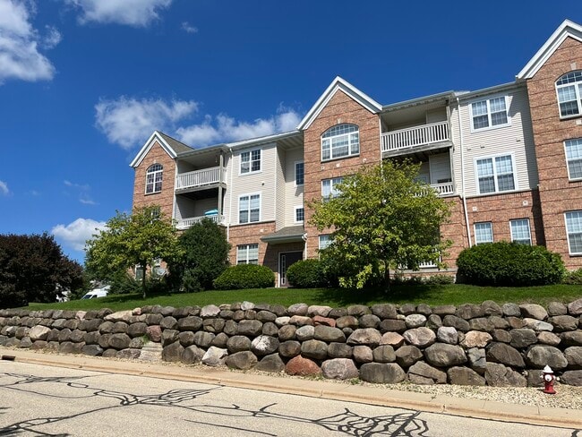 Camden Court Apartments