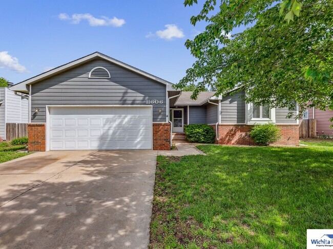 Building Photo - 3 bedroom 2 bath home - NW Wichita