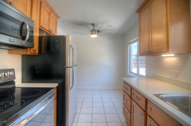 Photo - 1859 Joan Way Unit 02