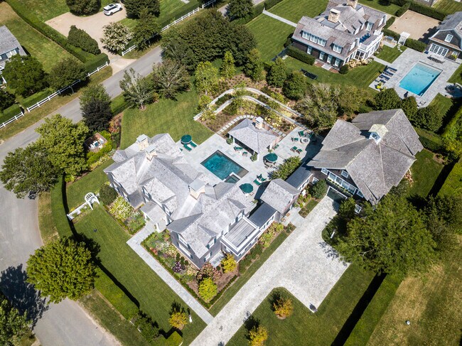 Photo - 3 Field Club Ln