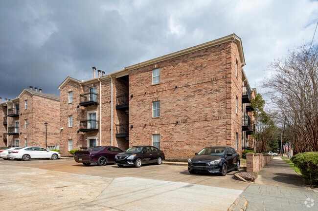 Photo - Country Club Place