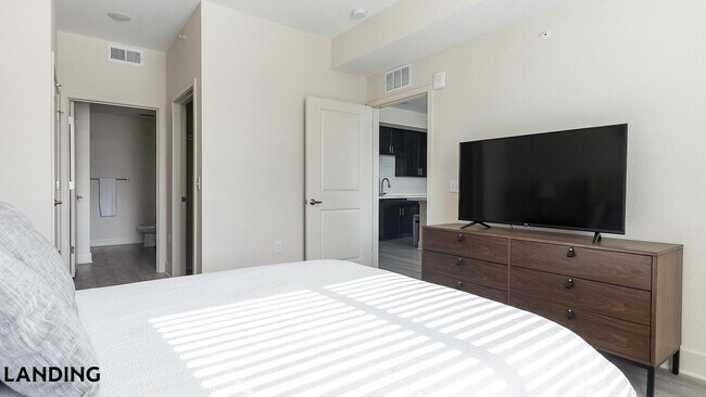 Photo - 9650 52nd Ave E Unidad 1-309