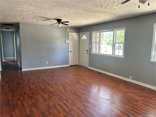 Photo - 7430 Southgate Rd