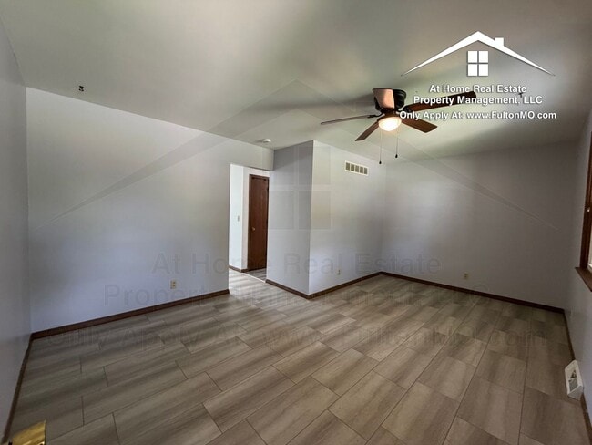 Photo - 824 Bluff St Unit 824-B Bluff Street