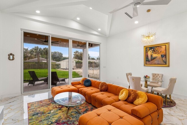 Photo - 202 SE 4th St