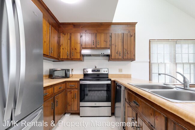 Photo - 3 br, 2.5 bath House - 7301 Buck Rub Ct