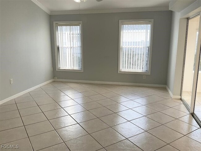 Photo - 3216 SW 7th Pl Apartamento