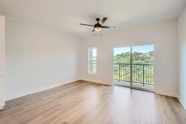 Photo - 2500 Longview St Unidad 404