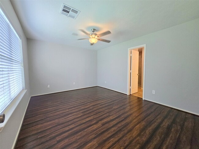 Photo - 1423 Stone Bluff Dr