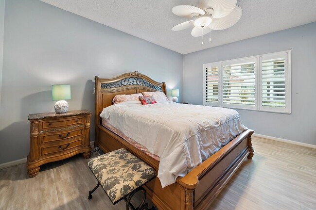 Photo - 401 Sea Oats Dr