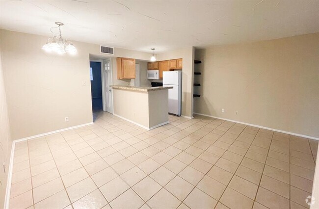 Building Photo - 3018 S 1st St Unit 110 Rental