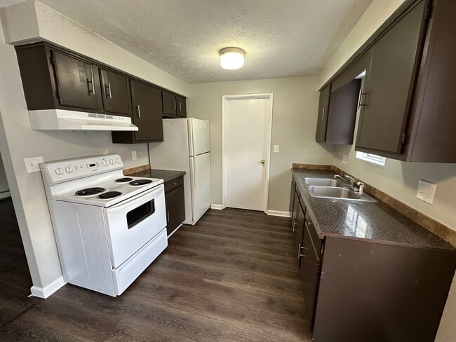 Photo - 115 Westminster Ave Unidad 117