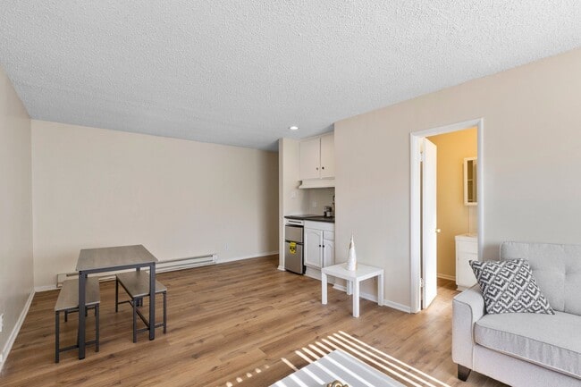 Photo - Spacious Studio Apartment - Noho Arts District Unidad #18