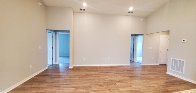 Photo - 4-Bedroom, 2-Bathroom in Villamar Winter Haven