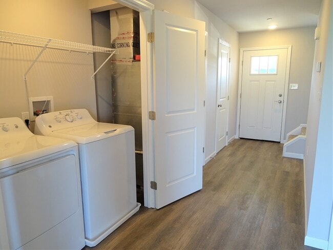 Photo - 6 Cobblestone Ct