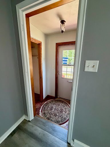 entry - 1217 MacArthur Ave