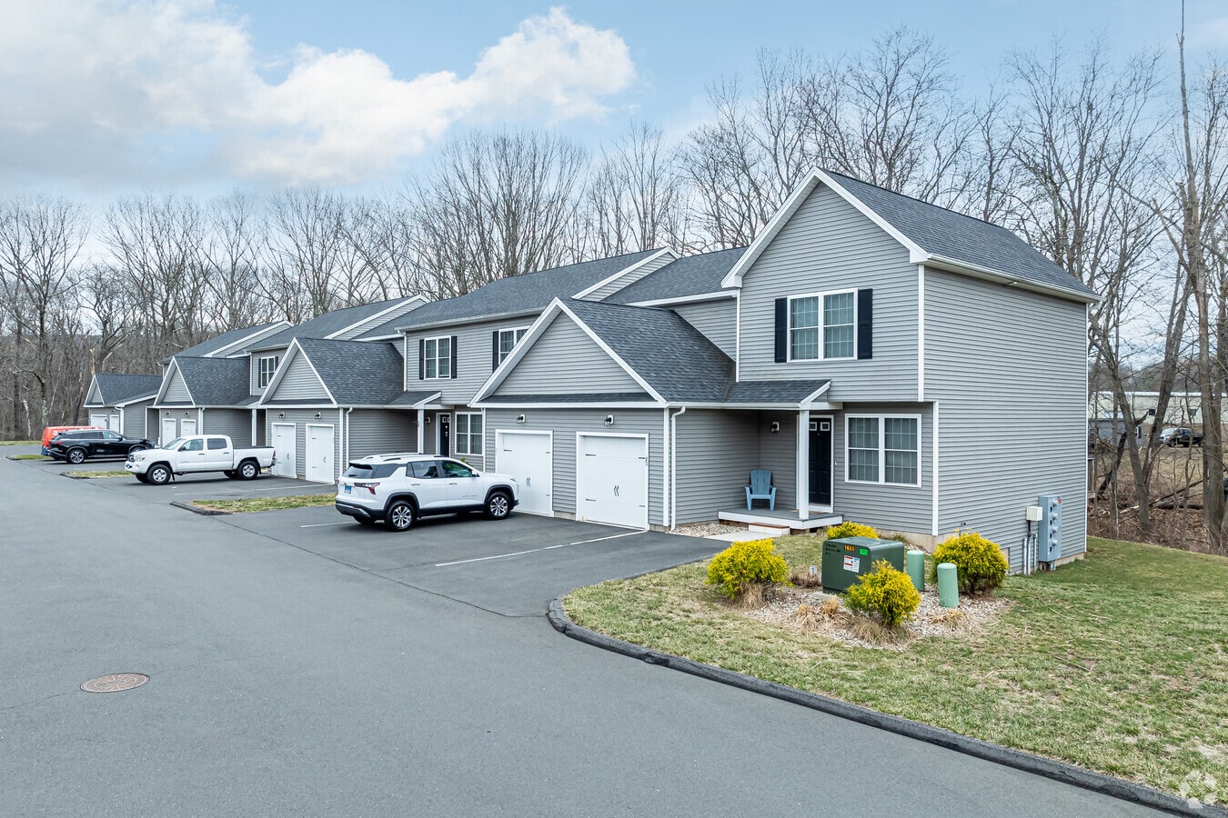 Photo - Winding River Apartments