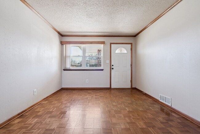 Photo - 3 bed, 1 bath home in Moore, ok