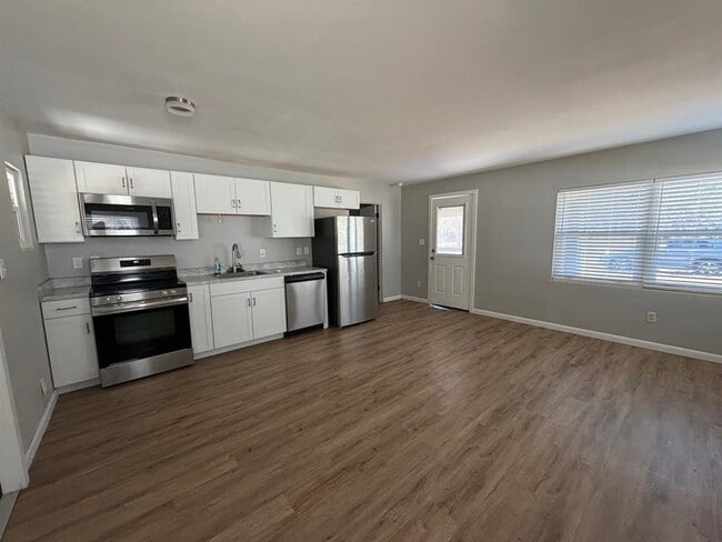 Photo - 1557 S Clara Ave