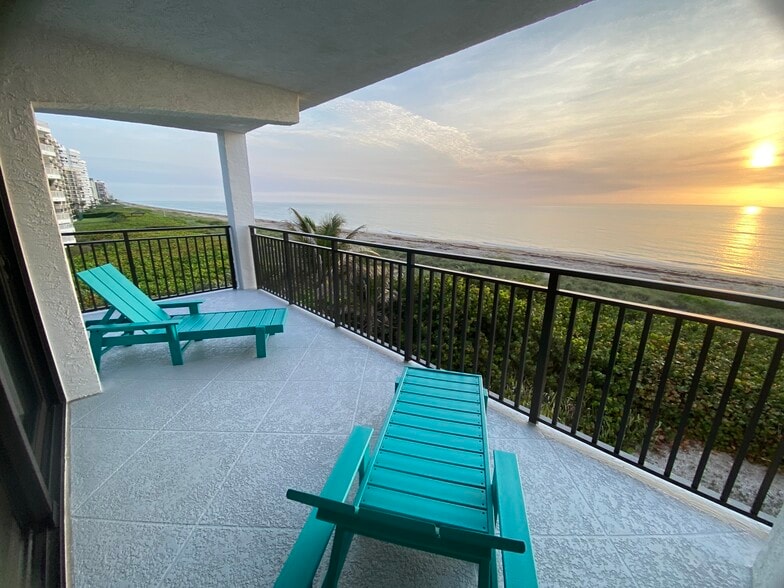 10102 S Ocean Dr