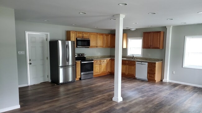 Photo - 180 Sams Point Rd House